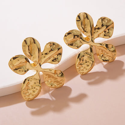 Sweet Personality Flower Pearl Titanium Steel Earrings